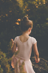 ballerina in nature © Lea