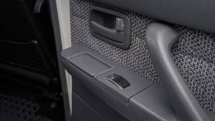 Passenger door arm rest