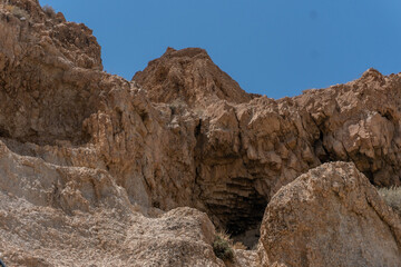 Fototapeta na wymiar Cueva de montañas de Masada