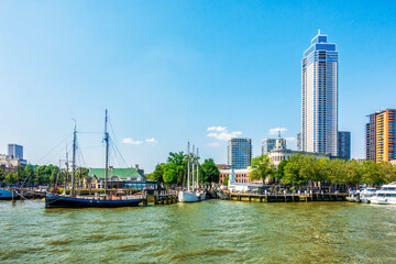Am alten Hafen in Rotterdam