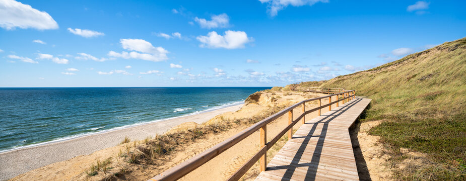 Path along the Rotes Kliff on the island of Sylt, Kampen, Schleswig-Holstein, Germany