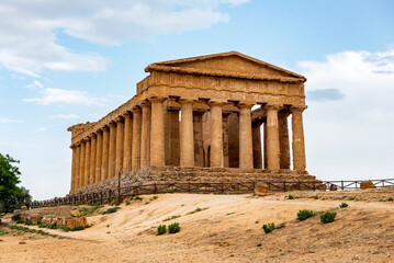 Fototapeta na wymiar The famous Temple of Concordia in the Valley of Temples near Agrigento, Sicily, Italy