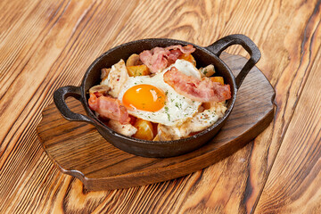 tasty breakfast on teh wooden background