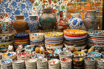 Fototapeta premium Colorful Grand Bazaar Photos, Grand Bazaar (Kapalicarsi) Eminonu, Fatih Istanbul, Turkey (Turkiye)