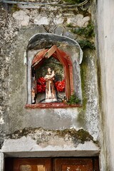 Antico Altarino di legno nel comune di San Lupo (BN)