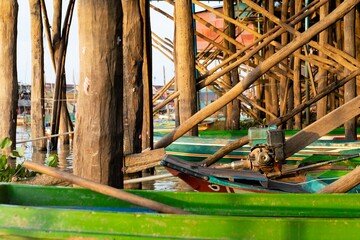 Wooden structures at Kompong Khleang floating village