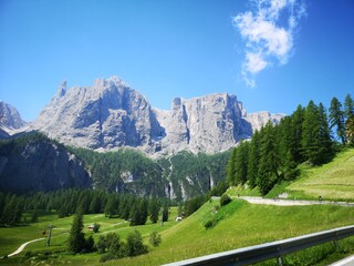 Fototapeta na wymiar Südtirol Panorama. Mit Alta Badia, Seiser Alm, Corvara