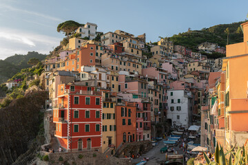 Fototapeta na wymiar view of the old town. View of riomaggiore in Italy. Colourful villages. Riomaggiore