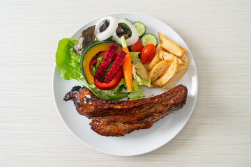 barbecue pork spare ribs with vegetables