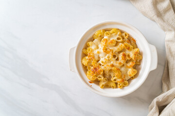 American mac and cheese, macaroni pasta in cheesy sauce