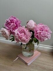 bouquet of pink roses