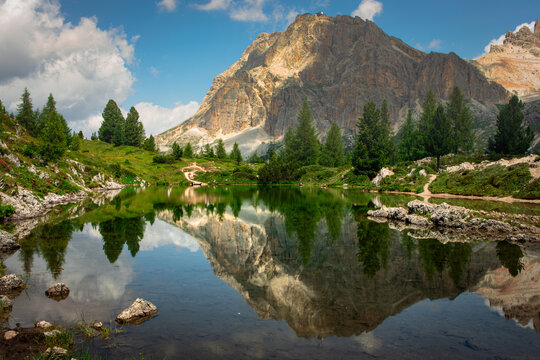 Lago di Limides reflecton