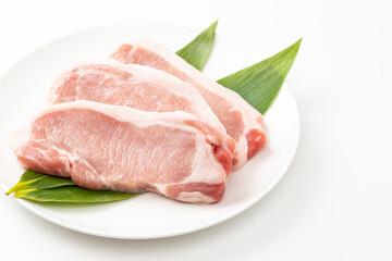 白背景に豚ロース肉