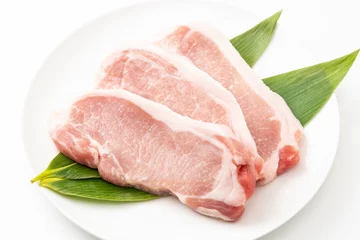 Fotobehang 白背景に豚ロース肉 © years