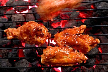 Mouthwatering Close-Up: Savor the Delicious Details of Crispy Fried Chicken in Exquisite 4K