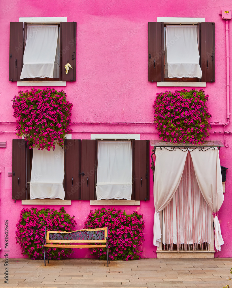 Wall mural Front of the pink house on the island of Burano, Venice