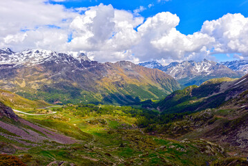 Die Livigno Alpen vom Berninapass aus gesehen