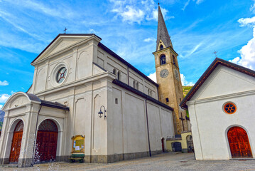Katholische Kirche Santa Maria Nascente in Livigno, Provinz Sondrio (Italien) 