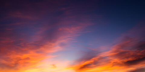 beautiful sunset sky background with sunny cloud