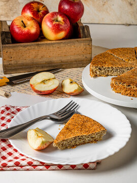 Low carb aple cake