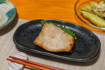 カジキの味噌漬け焼き
