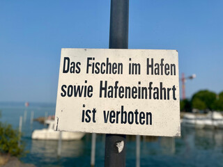Das Fischen im Hafen sowie Hafeneinfahrt ist verboten