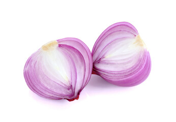 Obraz na płótnie Canvas Slices of shallot onions on white background