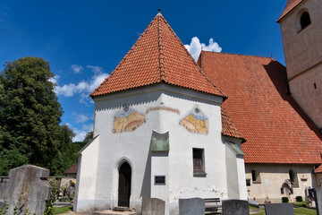 Fototapeta na wymiar fortified church Unteraspang
