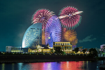 2023横浜みなとみらいスマートフェスティバル花火大会