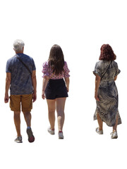 Famille de trois personnes en promenade en été. 