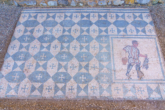dating from the first century this ceramic patterns and motifs of roman origin found at the the conimbriga ruins portugal