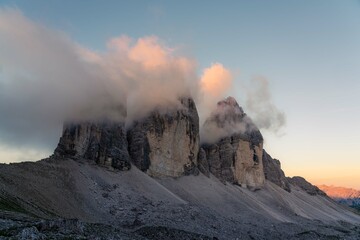 Dolomiten ,berge Italien Sonnenstern ,wolken ,Sonne, Tal ,S&uuml;dtirol, Alpin , Sonnenaufgang ,3 zinnen ,tre chime 