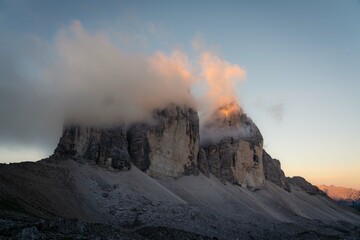 Dolomiten ,berge Italien Sonnenstern ,wolken ,Sonne, Tal ,S&uuml;dtirol, Alpin , Sonnenaufgang ,3 zinnen , tre chime