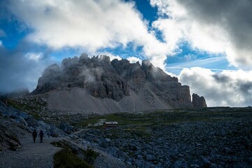 Dolomiten ,berge Italien Sonnenstern ,wolken ,Sonne, Tal ,S&uuml;dtirol, Alpin , Sonnenaufgang 