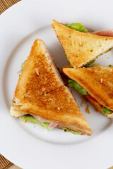 Vegetable sandwich with ham and cheese