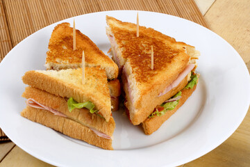 Vegetarian sandwich with ham and cheese