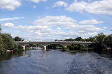 Bruecke ueber den Cher bei Chisseaux