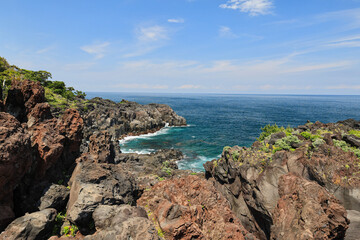 国立公園　城ヶ崎海岸の岩場