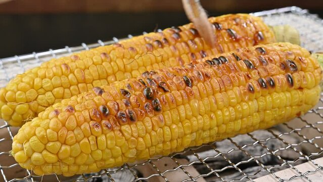 焼きとうもろこし　ジュー音あり