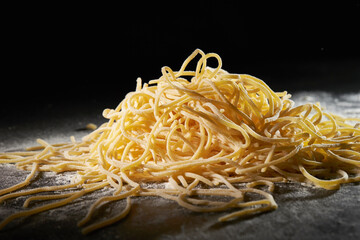 Food ingredients, raw noodles