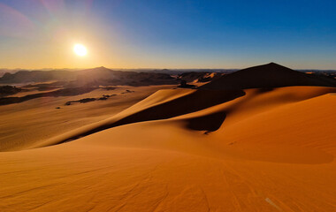 Fototapeta na wymiar Sunset photos from the Sahara Desert 