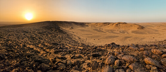 Eye of the Sahara Desert at sunset  - obrazy, fototapety, plakaty