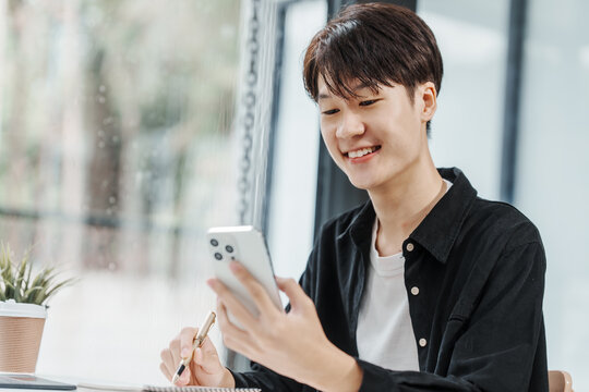 Asian university student distance learning online classroom MBA in tablet pc Management, Education Abroad, flexible, intensive, competitive one year program that develops foundational business skills