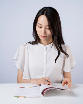 「勉学」の写真素材 | 2,928件の無料イラスト画像 | Adobe Stock