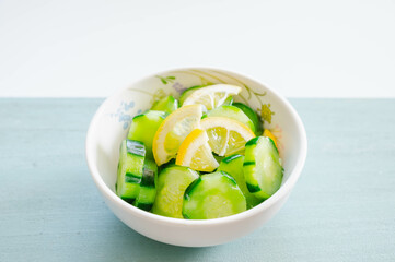 きゅうりのレモン浅漬け