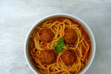 This spaghetti and meatball recipe is the ultimate weeknight family dinner — quick, easy, and picky eater-approved!