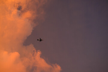 sunset sky with clouds, sunset in the sky, sky at sunset, sunset in Pontianak city, clouds in the sky, sunset over the Kapuas River Pontianak, sunset over the city, red sunset sky, red sky and clouds