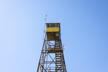 Fototapeta na wymiar Bearwallow Fire Tower in the Mountains of Western North Carolina