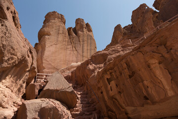 Solomon's pillars look like a Martian landscape in the modern period