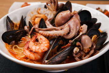 spicy seafood noodle